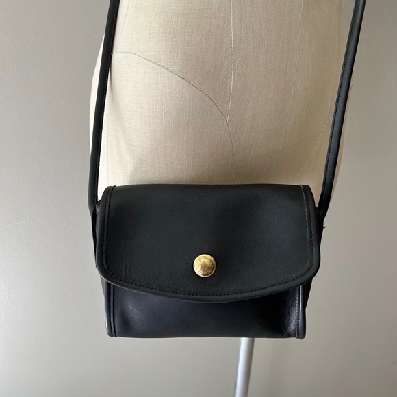 Vintage Coach Style 9892 Chrystie Black Leather Crossbody Bag Made in USA Purse - Picture 7 of 9